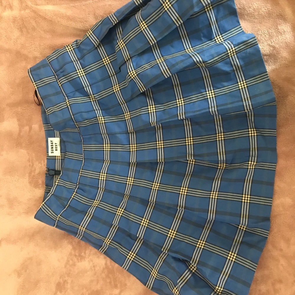 Skirt - Picture 2 of 3